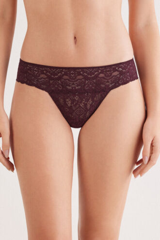 Brazilian cueca de renda
