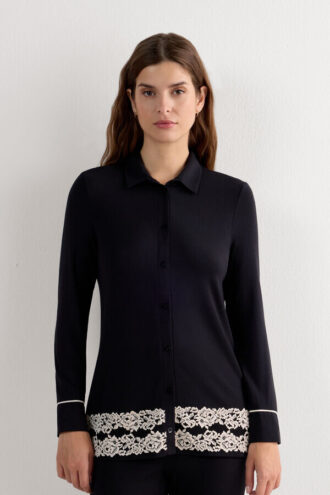 Camisa com botões Pretty Flowers em modal