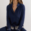 Camisa com botões Pretty Flowers em modal Camisa com botões Pretty Flowers em modal
