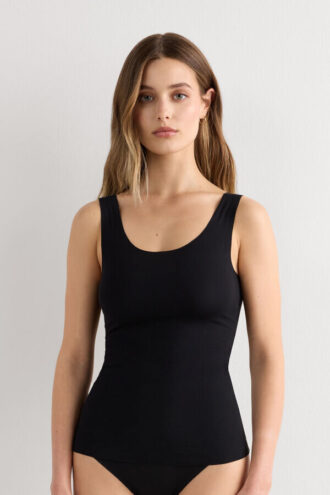 Camisola de algodão com gola redonda e borda crua