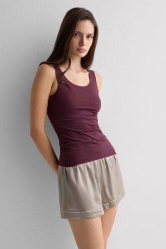 Camisola de algodão com gola redonda e borda crua