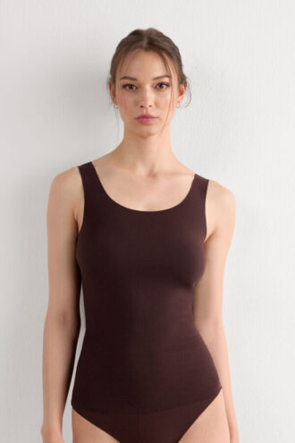 Camisola de algodão com gola redonda e borda crua