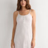 Camisola de dormir com alças finas e confortável Camisola de dormir com alças finas e confortável