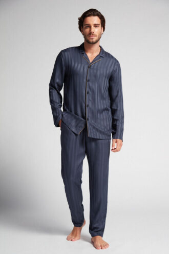 Conjunto de pijama em modal
