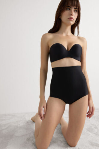 Cueca hipster modeladora de cintura alta em microfibra sem costuras