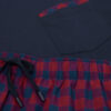 Pijama curto em tecido e algodão com padrão xadrez vermelho e azul Pijama curto em tecido e algodão com padrão xadrez vermelho e azul