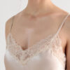 Slip de seda com detalhes em renda Slip de seda com detalhes em renda