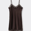 Slip de seda com detalhes em renda Slip de seda com detalhes em renda