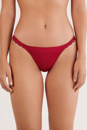 Tanga de seda e renda Tanga de seda e renda