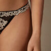 Tanga de tule com flores Pretty Flowers Tanga de tule com flores Pretty Flowers